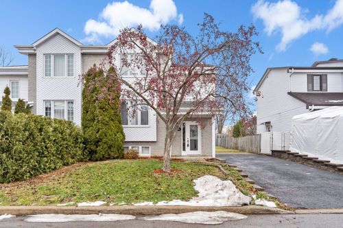 959 Rue Pesant, Laval, QC, H7X3M3 | Card Image