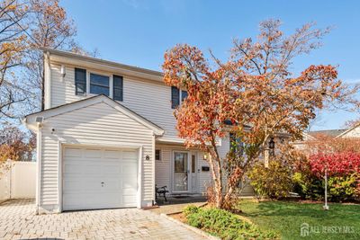 8 Carlisle Court, House other with 4 bedrooms, 2 bathrooms and null parking in Edison NJ | Image 3