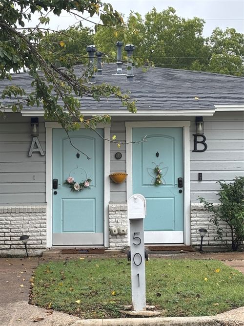 a-b-501 W Lincoln Ave, Copperas Cove, TX, 76522-1530 | Card Image