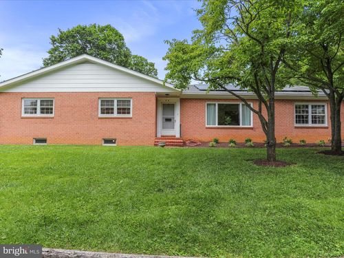 23 Fairmont Ave, SHEPHERDSTOWN, WV, 25443-1619 | Card Image