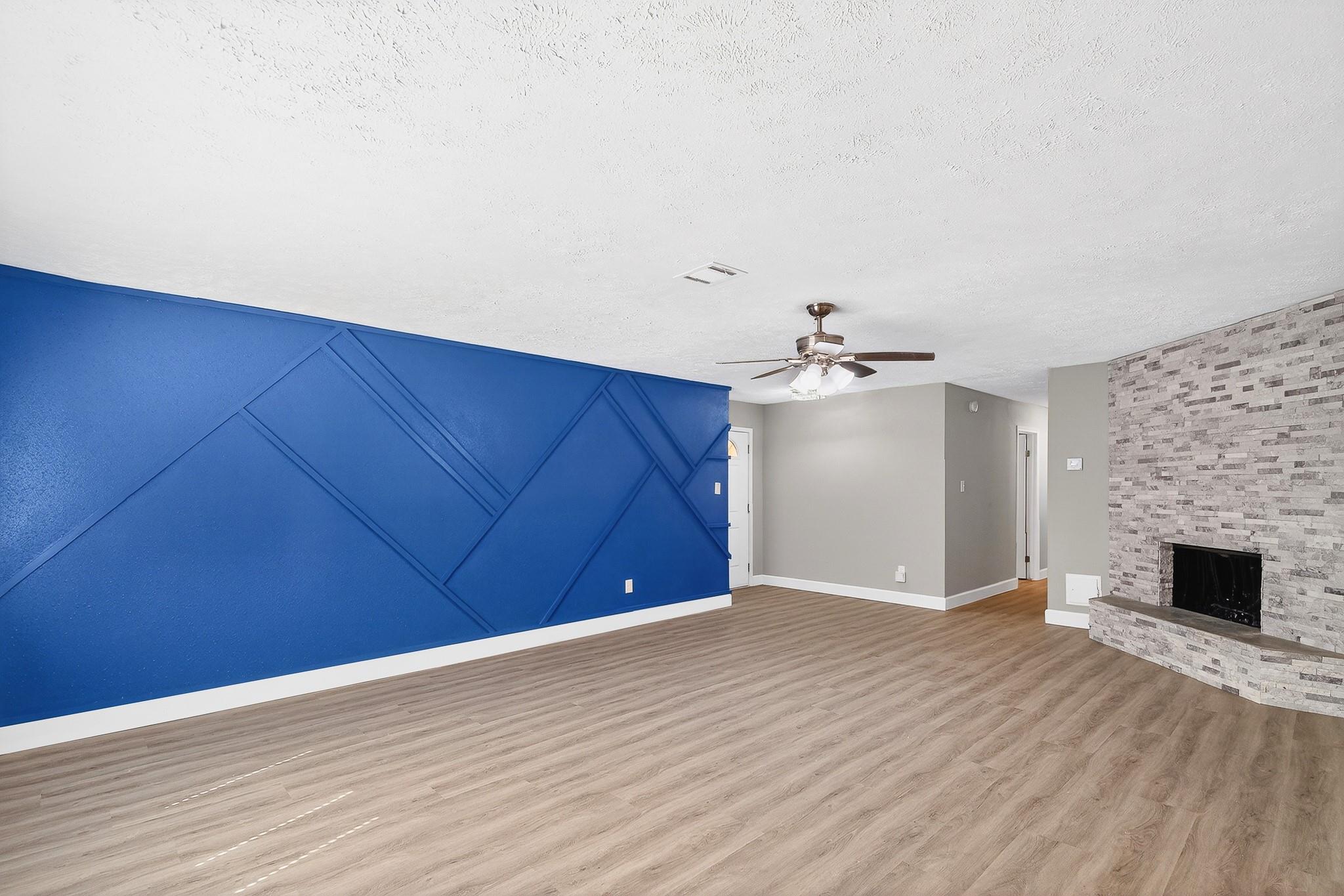 Residential Lease in Spring 4