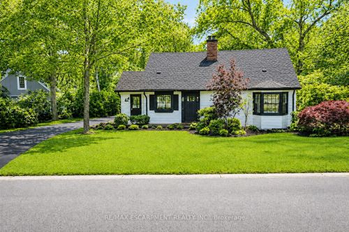 804 Shadeland Ave, Burlington, ON, L7T2M1 | Card Image