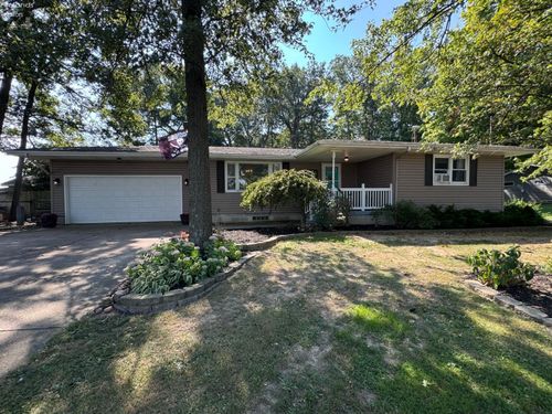 5685 Young Road, Bellevue, OH, 44811 | Card Image