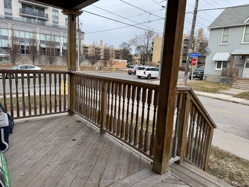 238 Dearborn Ave, Oshawa, ON, L1G4Z4 | Card Image