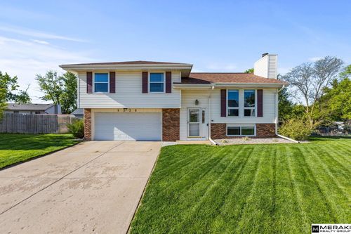 9339 Pratt Cir, Omaha, NE, 68134-3931 | Card Image