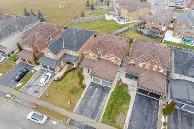 23 Miramar St, House other with 4 bedrooms, 4 bathrooms and 6 parking in Brampton ON | Image 3