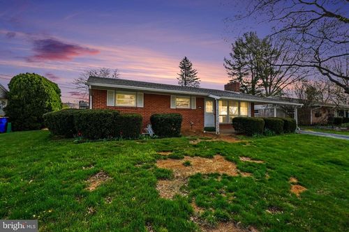 1131 Apple Dr, MECHANICSBURG, PA, 17055-3920 | Card Image