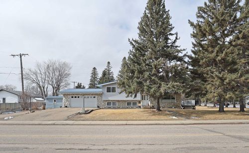 71 Fairview Ave E, Brooks, AB, T1R0N5 | Card Image
