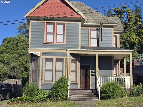925 Se Main St, Roseburg, OR, 97470-4850 | Card Image