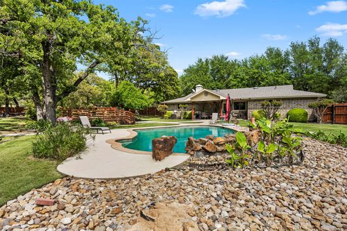 505 Curtis Rd, Burleson, TX, 76028-1350 | Card Image