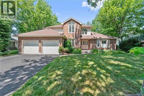 5 Roxborough Crt, House with 3 bedrooms, 3 bathrooms and null parking in Riverview NB | Card Image
