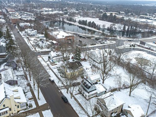 1125 E Commerce St, Milford, MI, 48381-1733 | Card Image