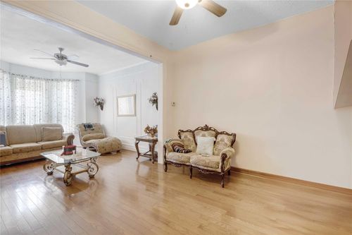 1478 Union St, Brooklyn, NY, 11213-4446 | Card Image
