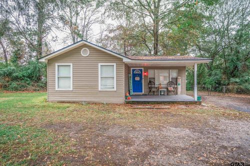 208 E Center St, White Oak, TX, 75693-1604 | Card Image