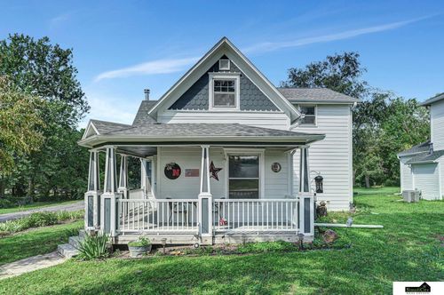 407 Maple St, Hickman, NE, 68372-8801 | Card Image