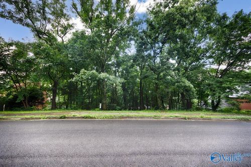 137 Kensington Dr, Madison, AL, 35758-7845 | Card Image