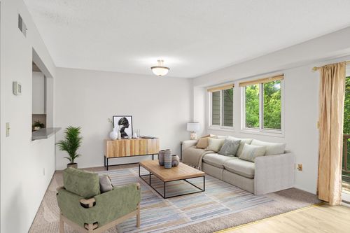 142b-8944 Neill Lake Rd, Eden Prairie, MN, 55347-2042 | Card Image