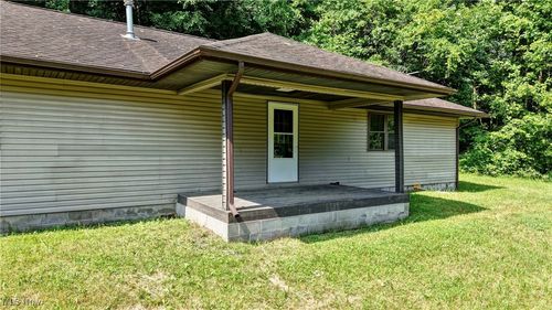 6716 Se Tracy Rd Road, Uhrichsville, OH, 44683 | Card Image