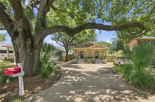 57-5557 Rosemary Pl, New Orleans, LA, 70124-1841 | Card Image