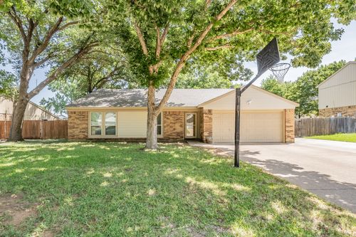 3609 Spring Meadow Ln, Flower Mound, TX, 75028-1222 | Card Image