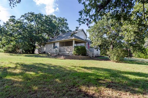 748 County Road 1560, Chico, TX, 76431-3300 | Card Image