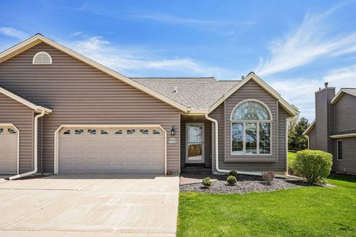 N204W16184 Jackson Dr, Jackson, WI, 53037 | Card Image