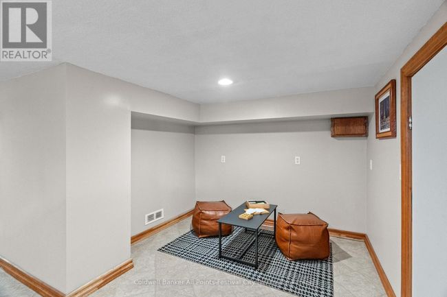 32 Cambria Rd S, House other with 3 bedrooms, 2 bathrooms and 4 parking in Goderich ON | Image 44