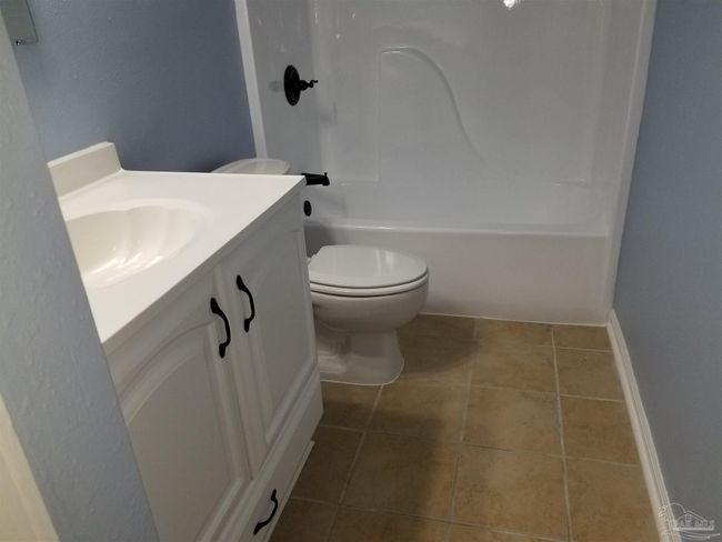 4209 N Island Rd, House other with 3 bedrooms, 2 bathrooms and null parking in Pace FL | Image 9