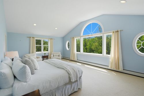 42 Blackberry Ln, Jamaica, VT, 05343-9657 | Card Image