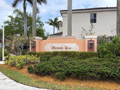 2281 Ne 42nd Ave, Homestead, FL, 33033-6600 | Card Image