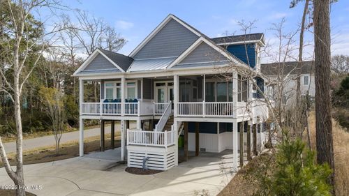 1607 E Yacht Dr, Oak Island, NC, 28465-6442 | Card Image