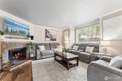 a101-23410 18th Ave S, Des Moines, WA, 98198-7582 | Card Image