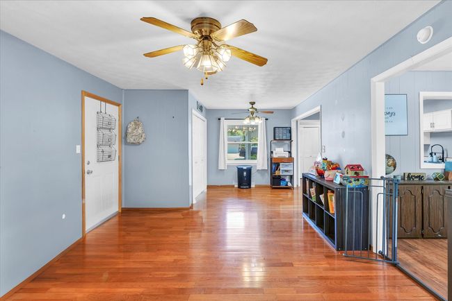 4 Cherry Ln, House other with 3 bedrooms, 2 bathrooms and 2 parking in Villa Grove IL | Image 4