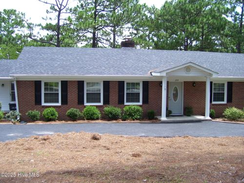 355 Newton Dr, Southern Pines, NC, 28387-2726 | Card Image