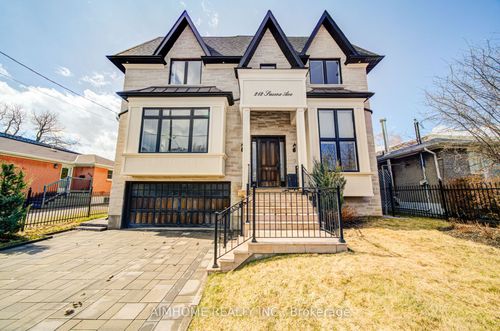 212 Sussex Ave, Richmond Hill, ON, L4C2G2 | Card Image