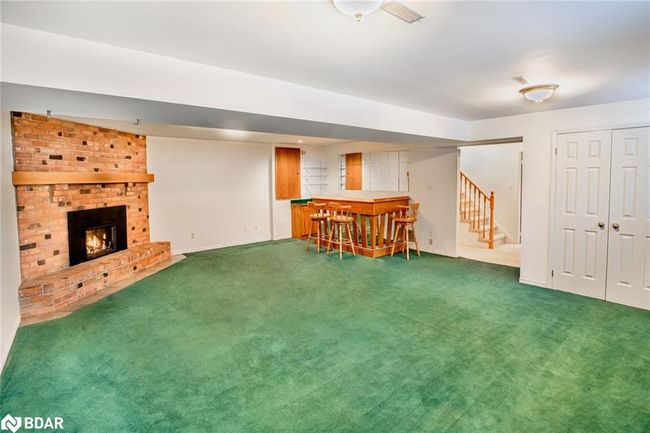 17 Mayfair Dr, House other with 5 bedrooms, 2 bathrooms and 4 parking in Barrie ON | Image 22