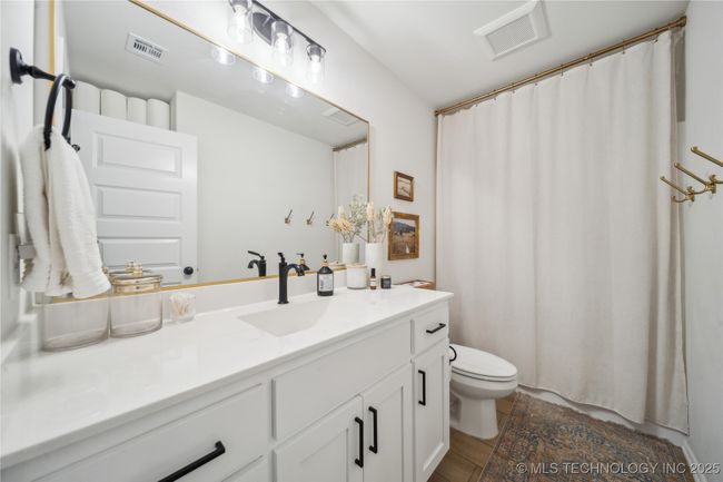 6198 S 320 Th East Ave, House other with 4 bedrooms, 2 bathrooms and null parking in Broken Arrow OK | Image 25