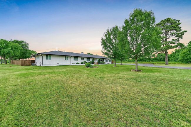 3300 Rex Cruse Dr, House other with 4 bedrooms, 4 bathrooms and null parking in Sherman TX | Image 4