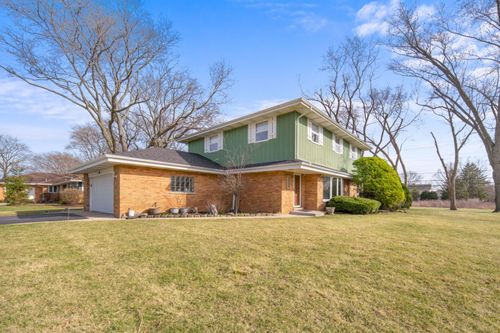 23 S Wildwood Dr, Prospect Heights, IL, 60070-1117 | Card Image