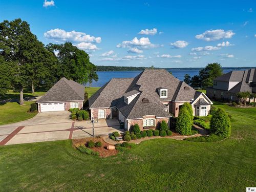 376 Dozier Creek Cir, Farmerville, LA, 71241-7626 | Card Image