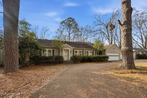 4325 Robin Dr, Jackson, MS, 39206-5852 | Card Image