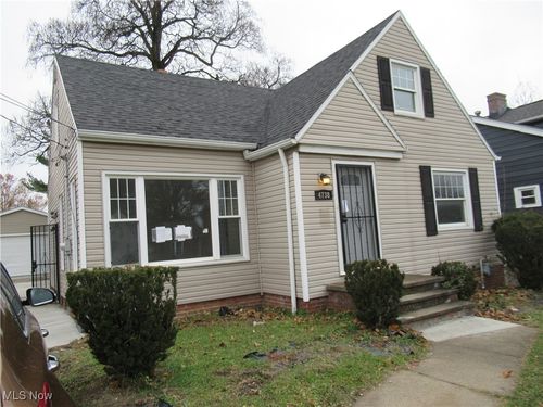 4738 Lawrence Ave, Garfield Heights, OH, 44125-1868 | Card Image