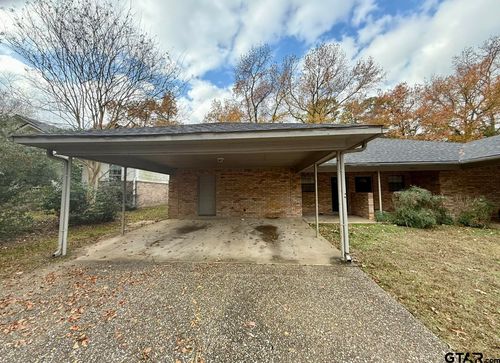 2605 Westminster Dr, Tyler, TX, 75701-6233 | Card Image