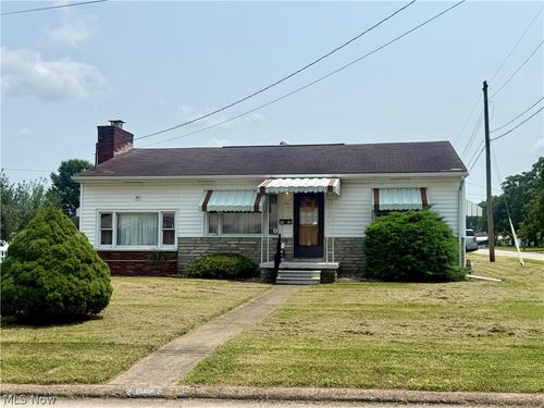 2625 Hugh St, Parkersburg, WV, 26101-9037 | Card Image