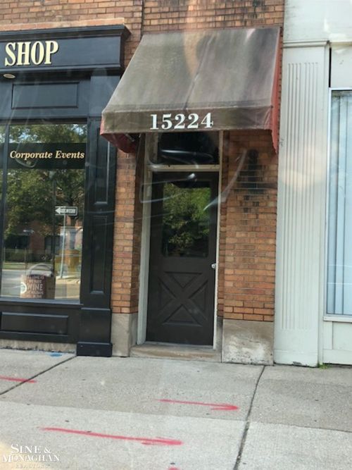 15224 E Jefferson Ave, Grosse Pointe Park, MI, 48230-1394 | Card Image