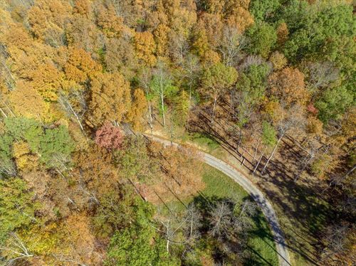 6057 Stone Cliff Ln, Franklin, TN, 37064-3587 | Card Image