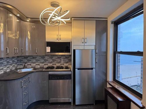 apt-15m-40 Brighton 1st Rd, Brooklyn, NY, 11235-8132 | Card Image