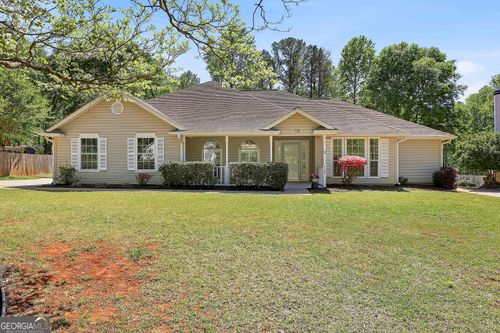 136 Coggins Corner Dr, Newnan, GA, 30265-1898 | Card Image