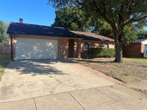1506 Independence Trl, Grand Prairie, TX, 75052-2020 | Card Image