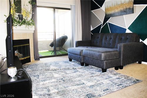 2110-8250 N Grand Canyon Dr, Las Vegas, NV, 89166-3725 | Card Image
